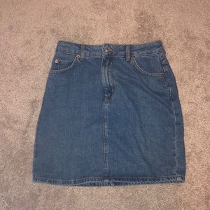 Top shop denim skirt